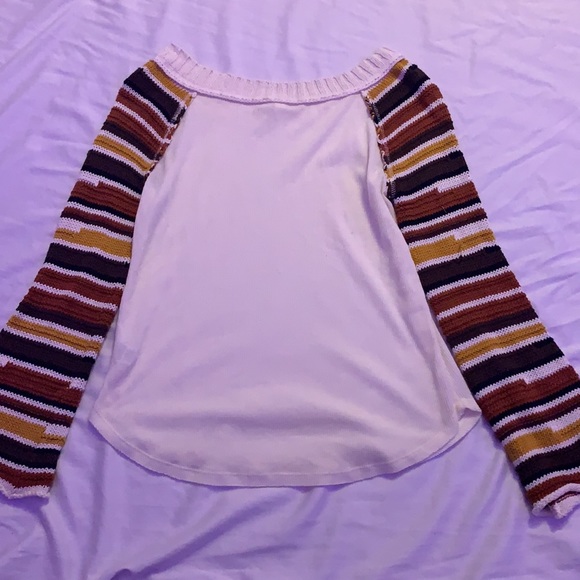 beautiful sweater - Picture 3 of 3